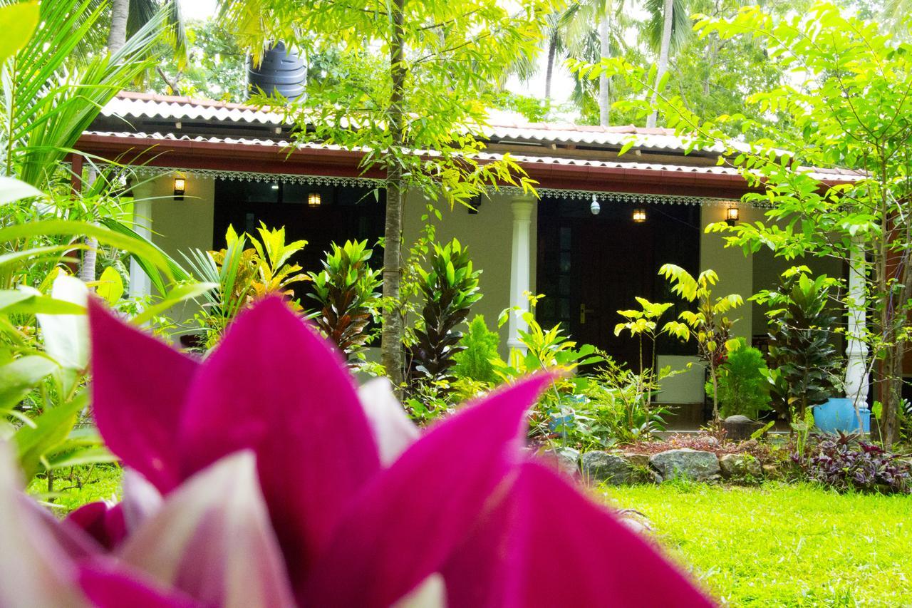 Senura Home Stay Sigiriya Exterior foto