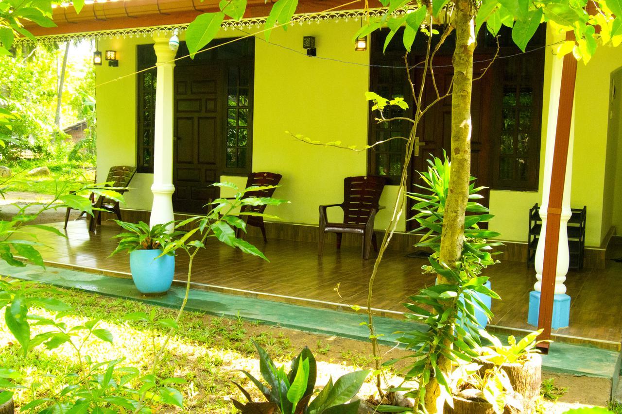 Senura Home Stay Sigiriya Exterior foto